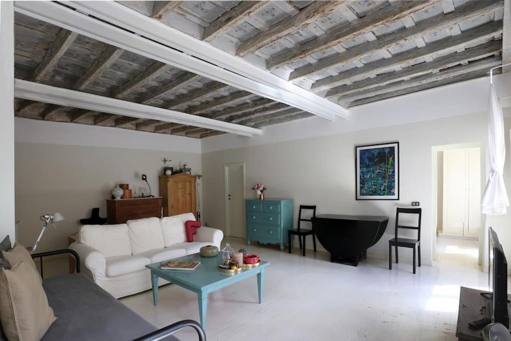 Best Authentic Apartment Monti 5 Mins From Colosseum Exterior foto